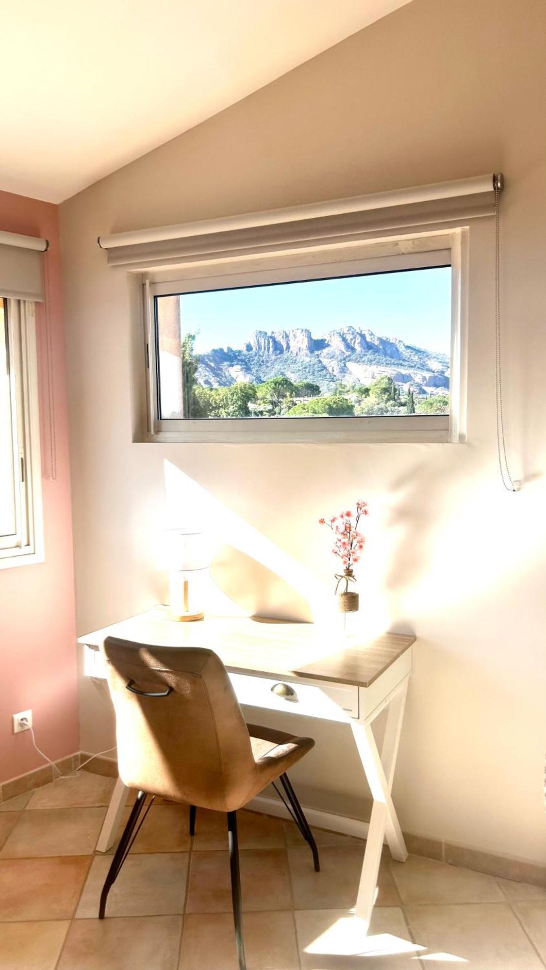 2 Hebergements - 10 Couchages - Parking, Piscine, Jacuzzi - Convivialite Roquebrune-sur Argens Kültér fotó