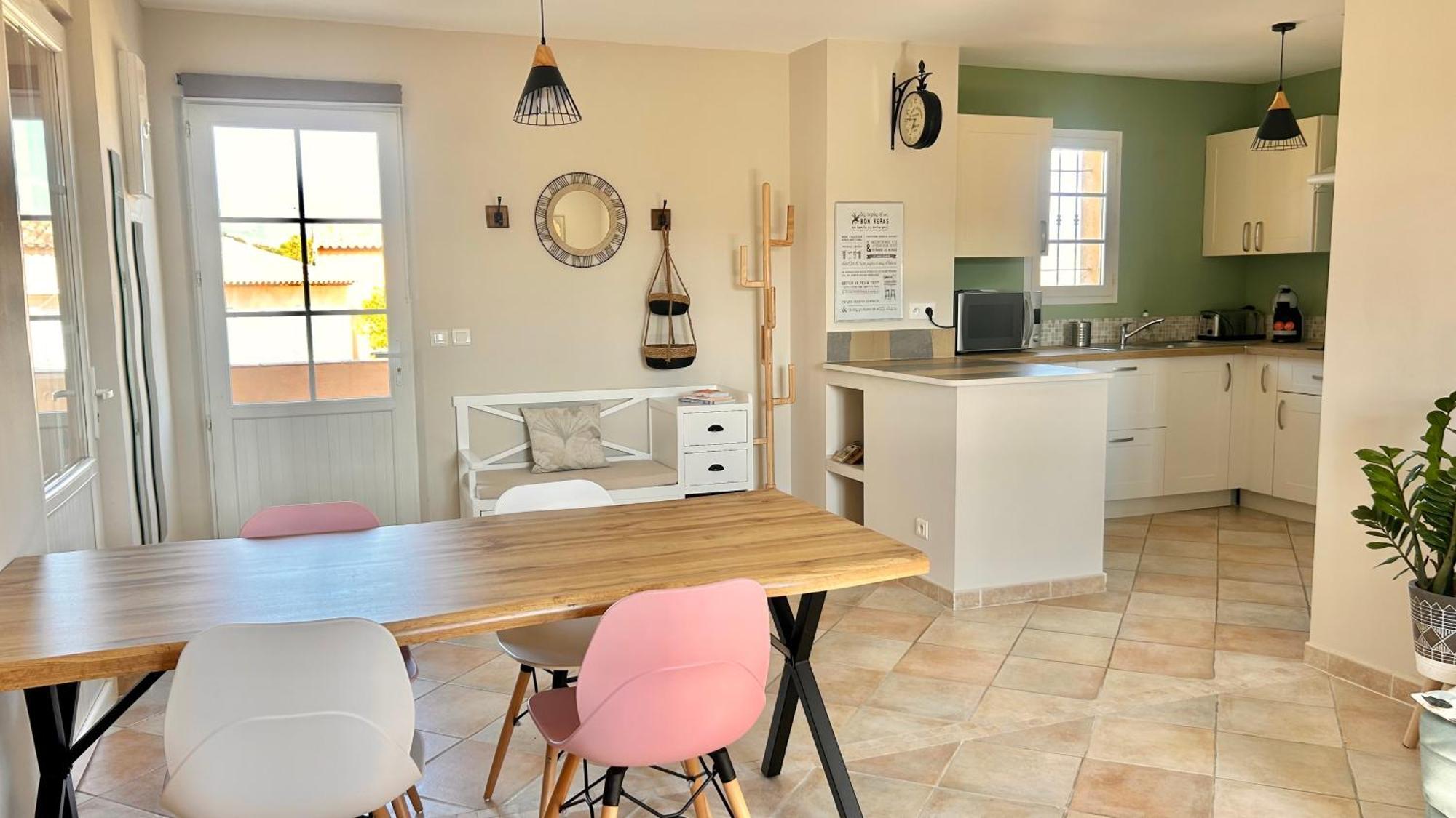 2 Hebergements - 10 Couchages - Parking, Piscine, Jacuzzi - Convivialite Roquebrune-sur Argens Kültér fotó
