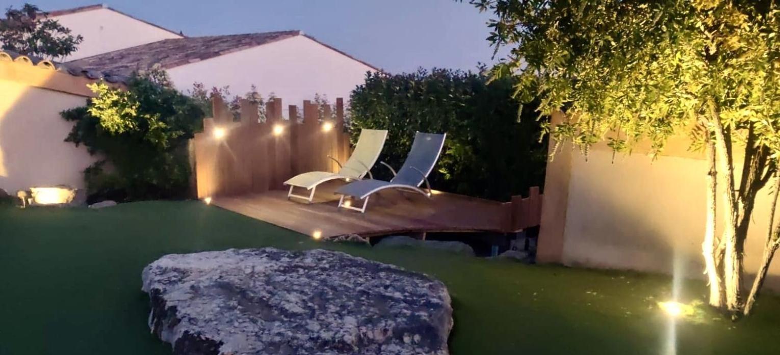 2 Hebergements - 10 Couchages - Parking, Piscine, Jacuzzi - Convivialite Roquebrune-sur Argens Kültér fotó