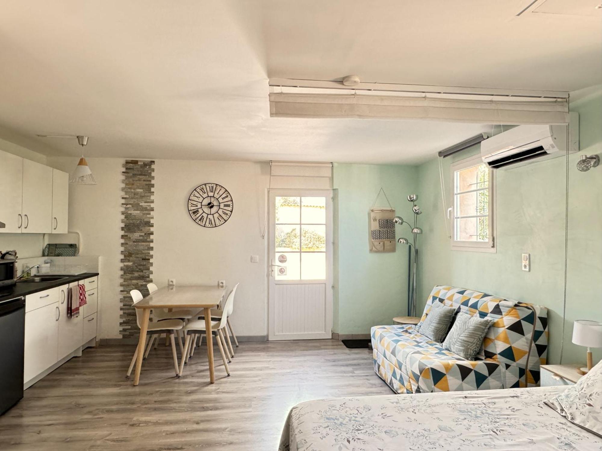 2 Hebergements - 10 Couchages - Parking, Piscine, Jacuzzi - Convivialite Roquebrune-sur Argens Kültér fotó