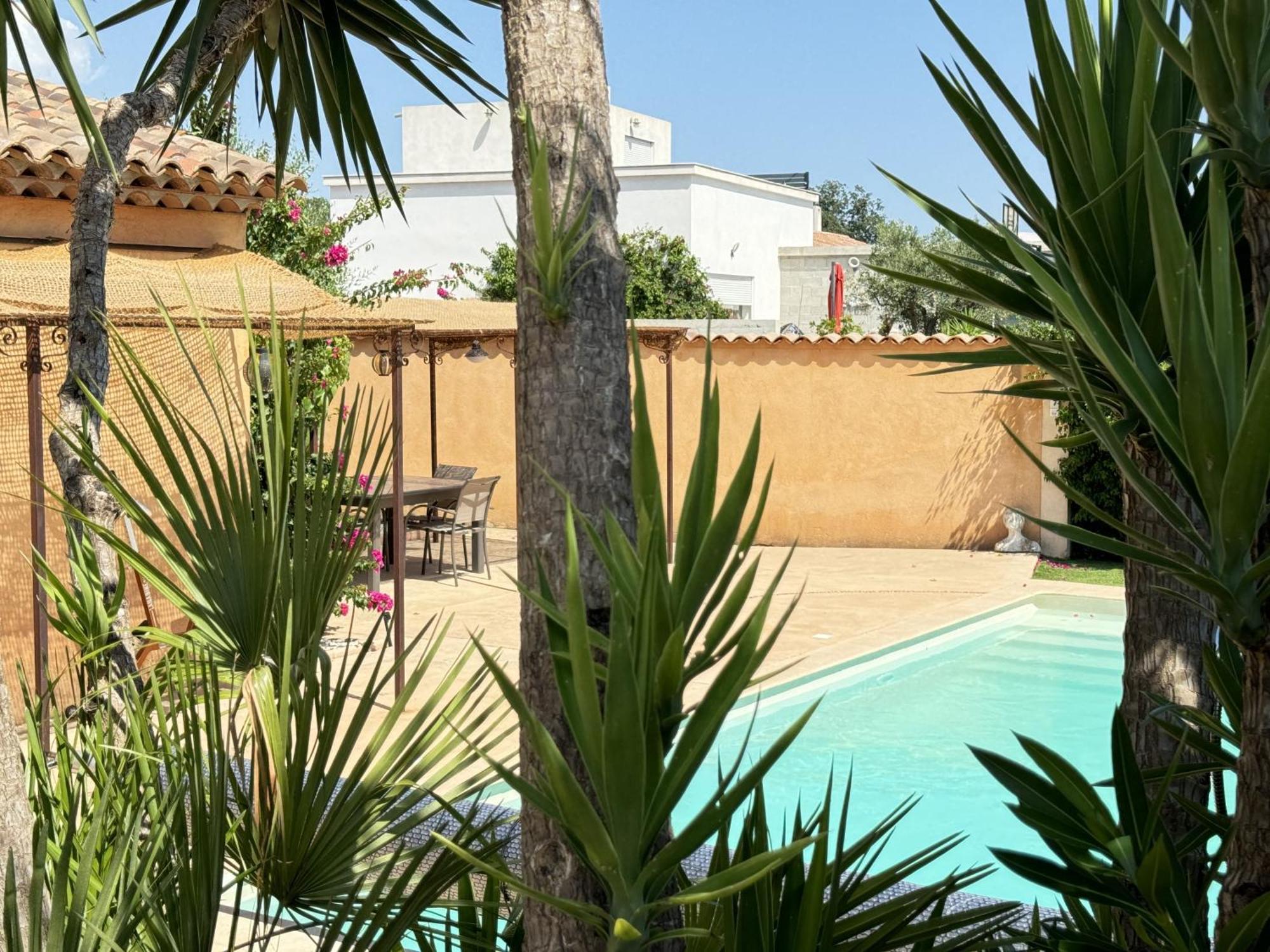 2 Hebergements - 10 Couchages - Parking, Piscine, Jacuzzi - Convivialite Roquebrune-sur Argens Kültér fotó